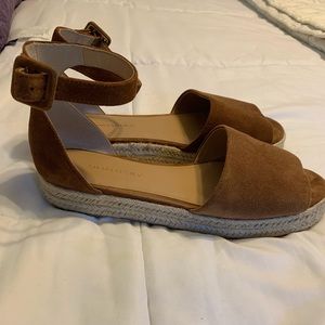 Banana republic espadrille flat sandals